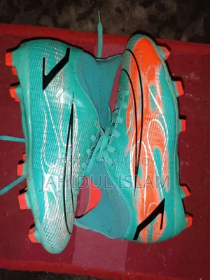 Football Boot For Sale