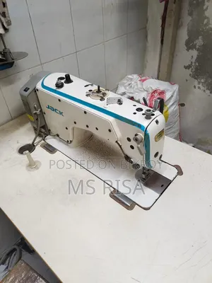 Jack F4 Sewing Machine