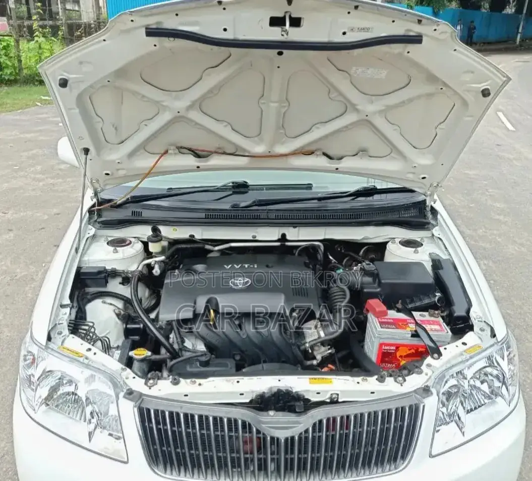টয়োটা করোলা ২০০৬ পার্ল