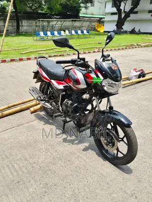 New Bajaj Discover 125 2021 Black