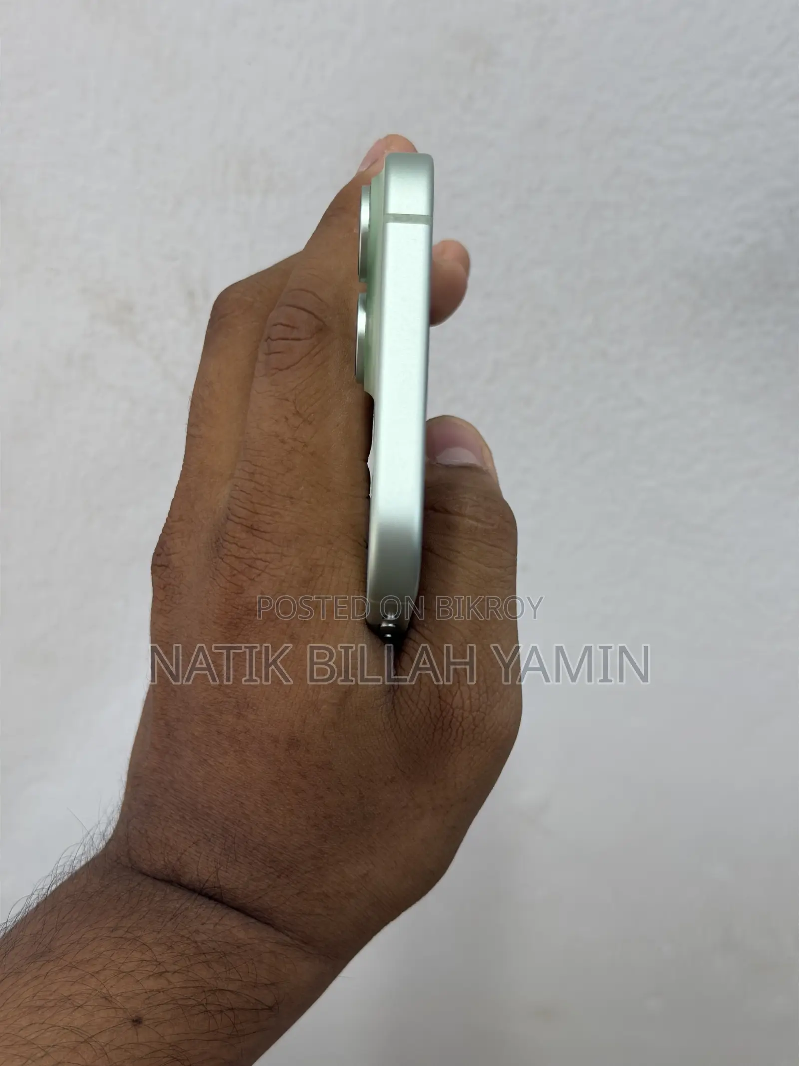 Apple iPhone 15 128 GB Green