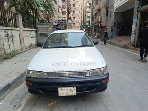 Toyota Corolla Automatic 1999 White