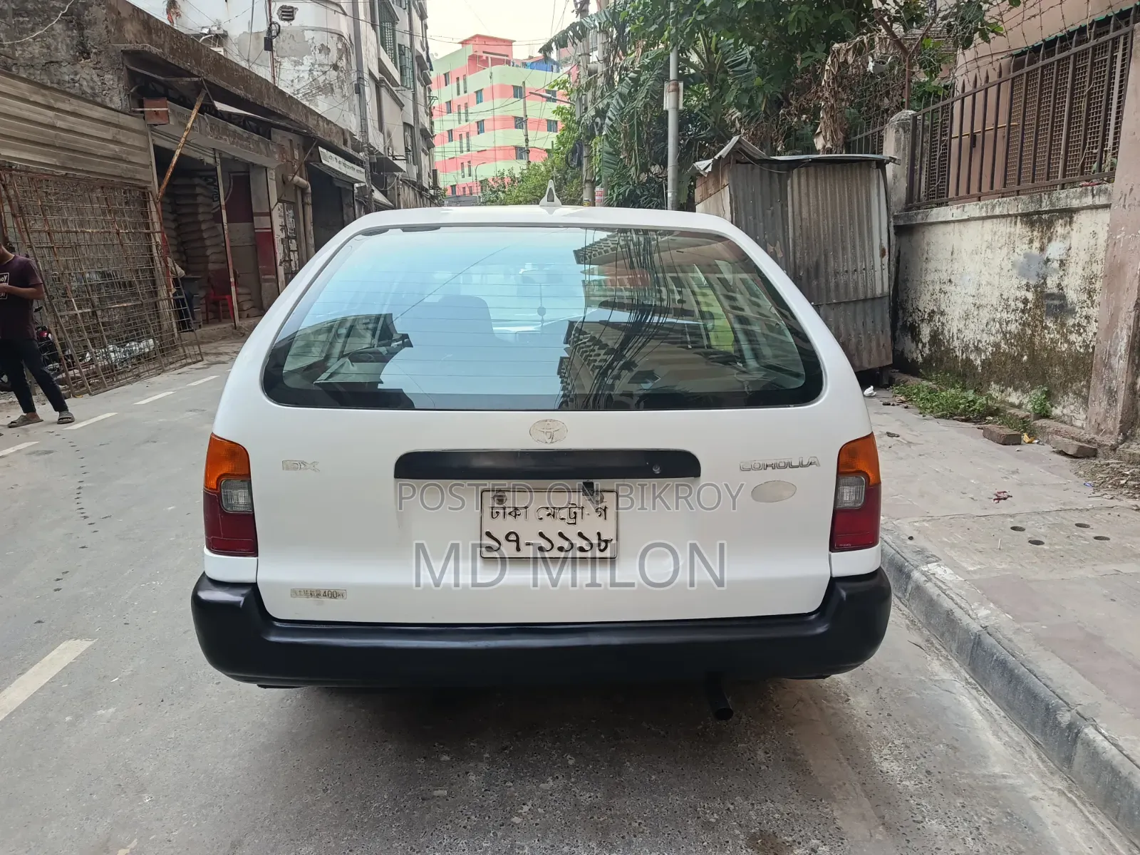 Toyota Corolla Automatic 1999 White
