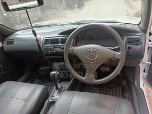 Toyota Corolla Automatic 1999 White