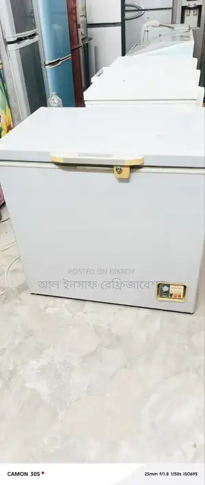 একটি ১৭৫ লিটার ডিপ ফ্রিজ বিক্রি করা হবে