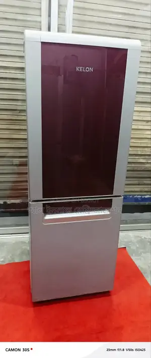একটি গ্লাস ডোর ফ্রিজ বিক্রি করা হবে