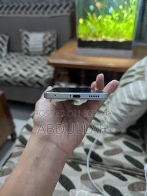 iQOO 256 GB White