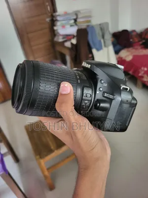 DSLR Camera Nikon D5200 With 55-200mm Telephoto Zoom Lens