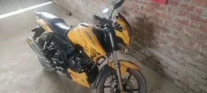 TVS Apache RTR 160 2v Refresh X-Connect 2018 Yellow