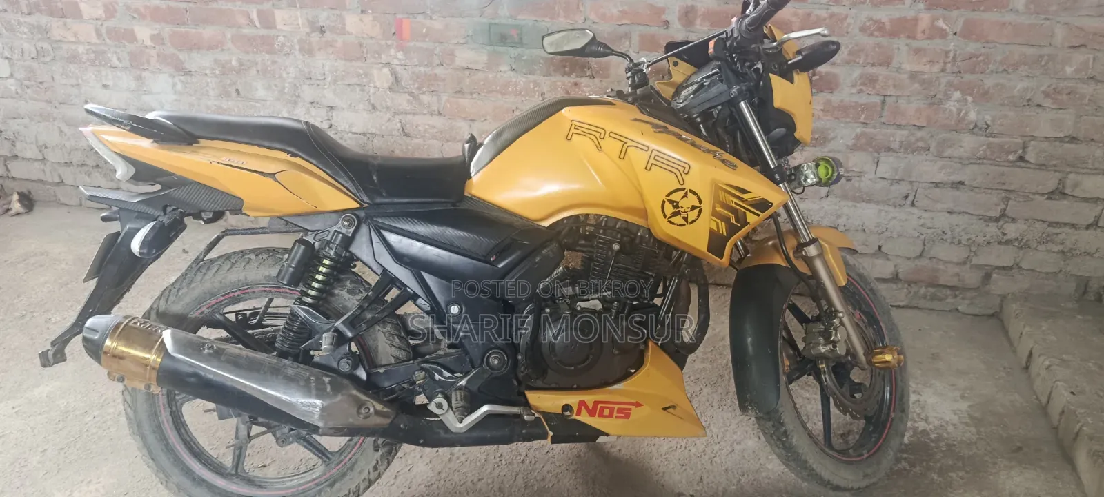 TVS Apache RTR 160 2v Refresh X-Connect 2018 Yellow