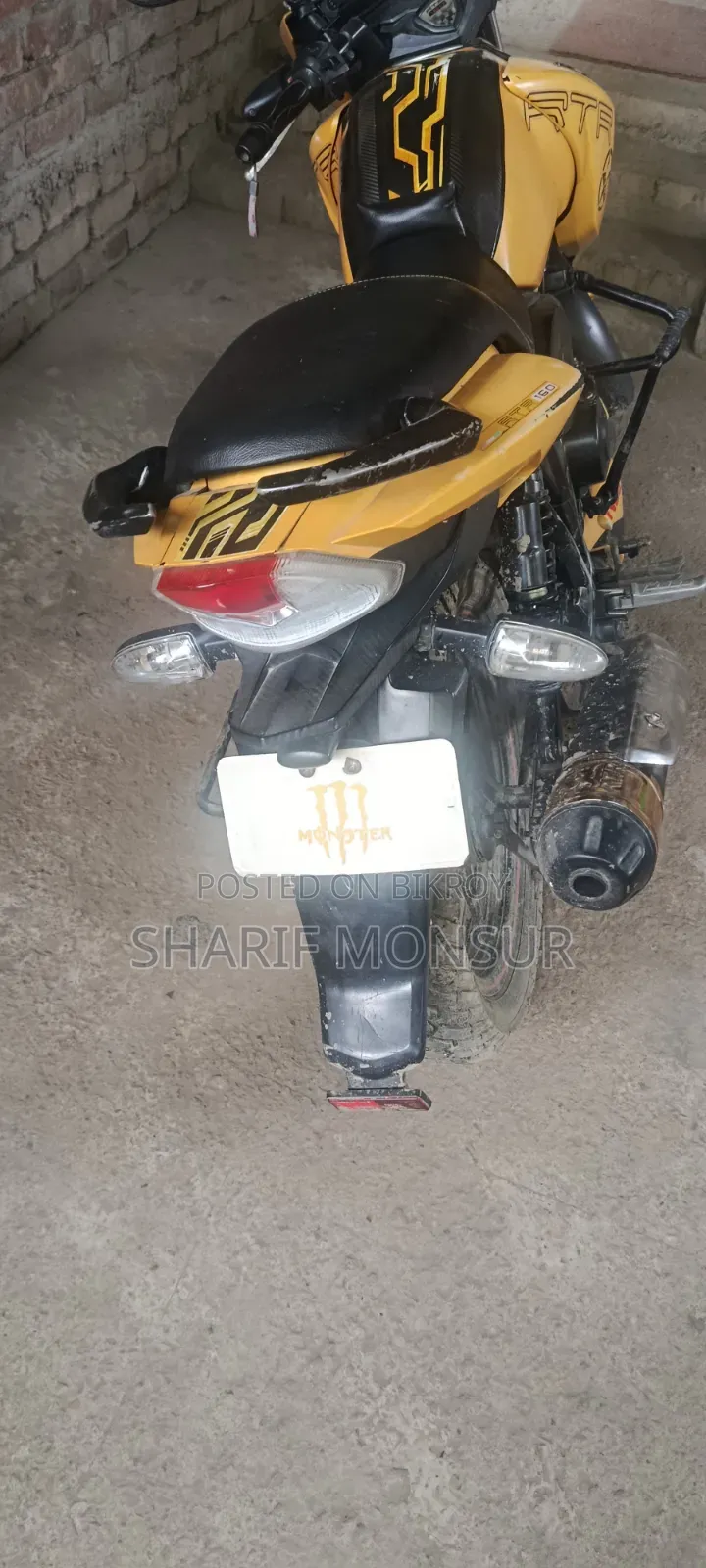 TVS Apache RTR 160 2v Refresh X-Connect 2018 Yellow