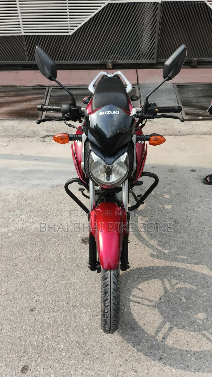 Suzuki GSX 125 2021 Red