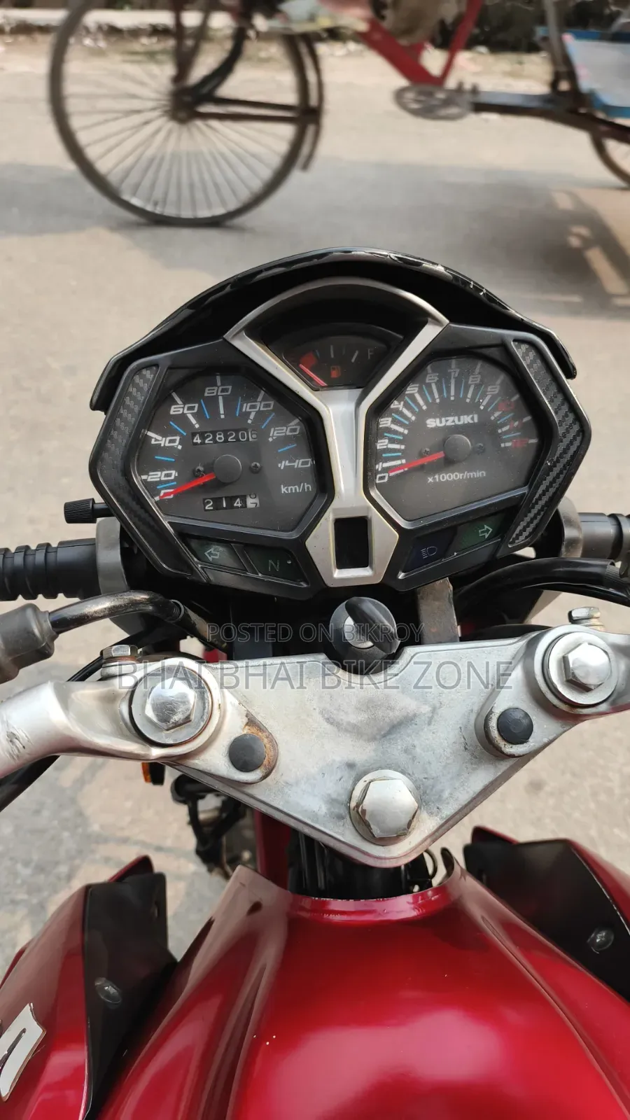 Suzuki GSX 125 2021 Red