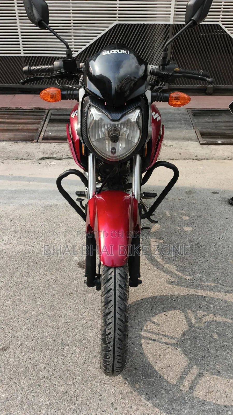 Suzuki GSX 125 2021 Red