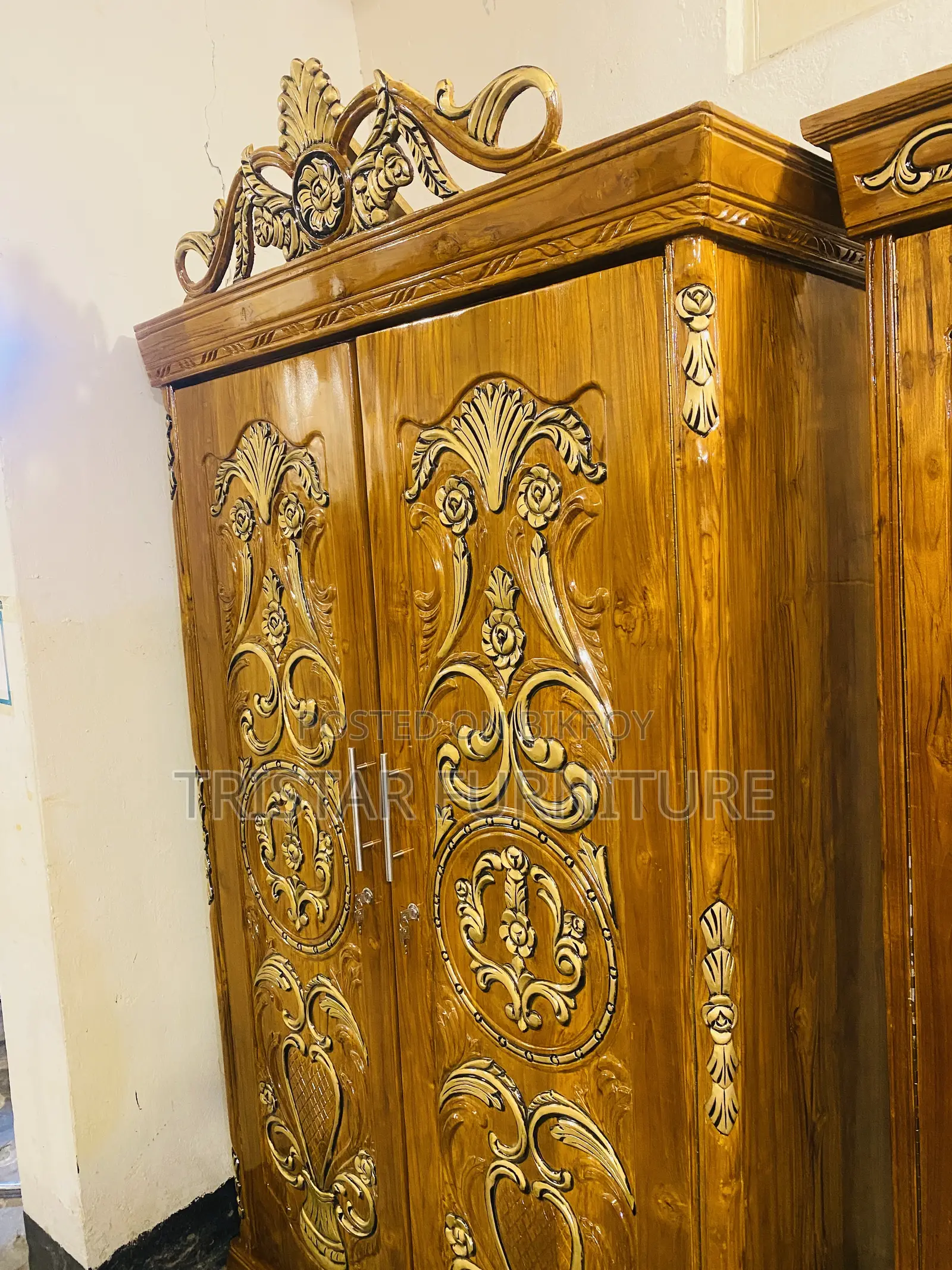 Teak Wood Almirah