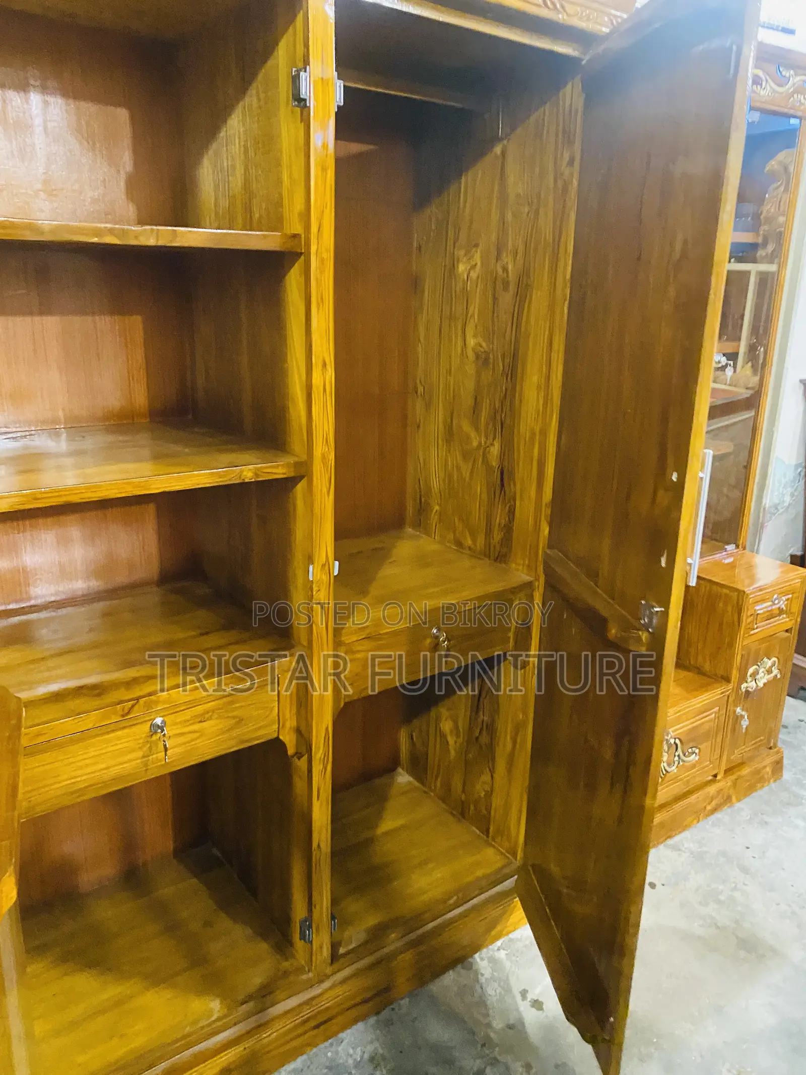 Teak Wood Almirah
