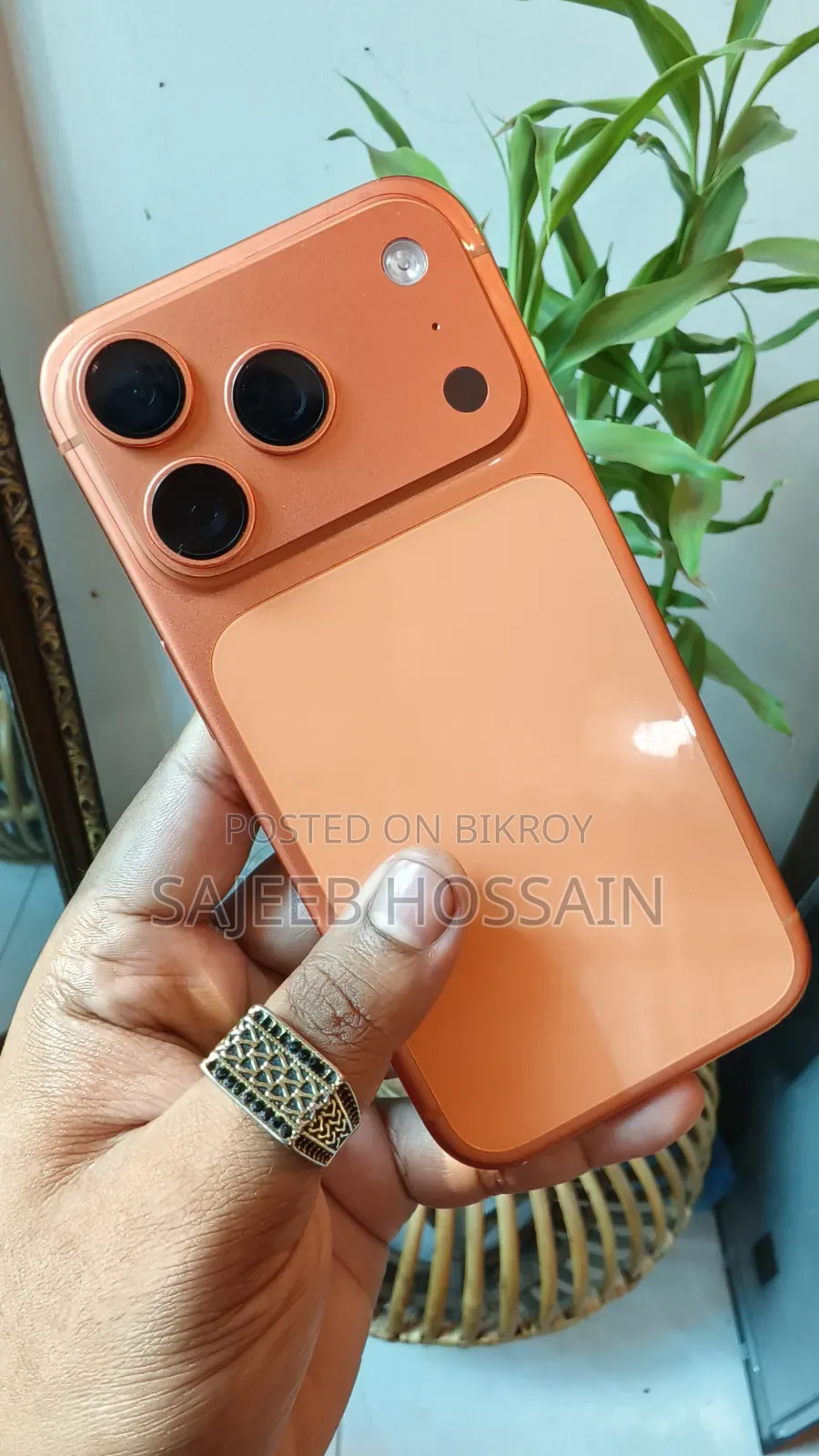 অ্যাপল আইফোন ১৭ প্রো ২৫৬ জিবি অরেঞ্জ