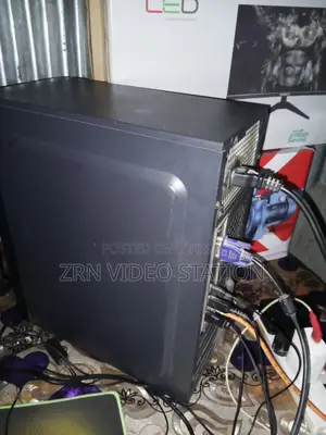 Gigabyte GA-H110MSTX-HD3-ZK 8GB Intel Core I3 SSD 128GB