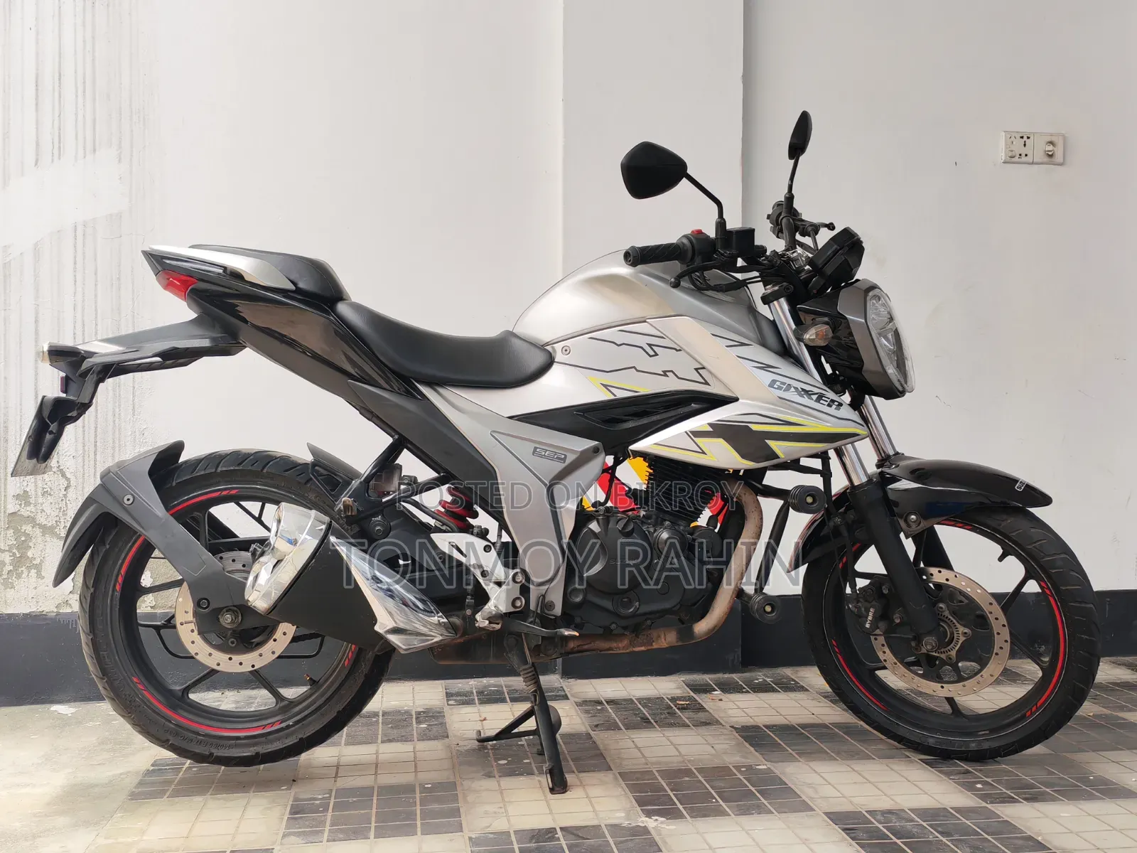 Suzuki Gixxer Fi ABS 2021 Silver