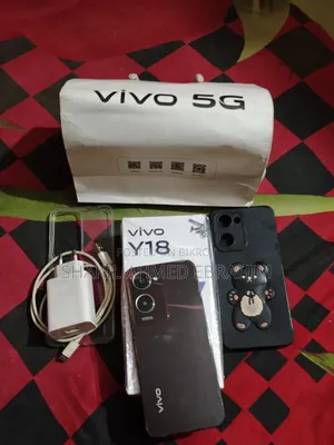 Vivo Y18 128 GB Red