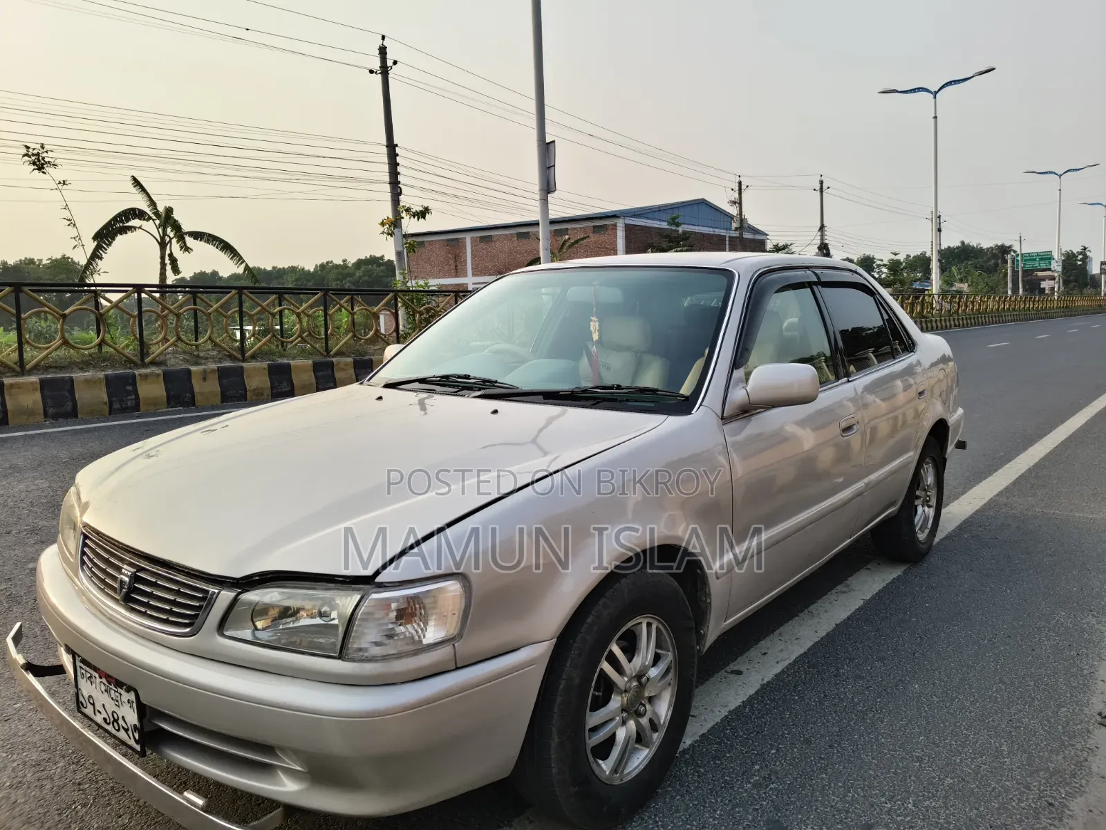 Toyota Corolla Automatic 1999 Pearl