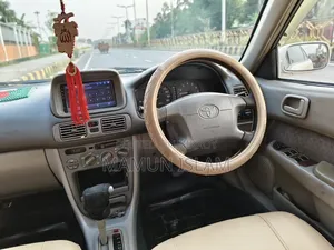 Toyota Corolla Automatic 1999 Pearl