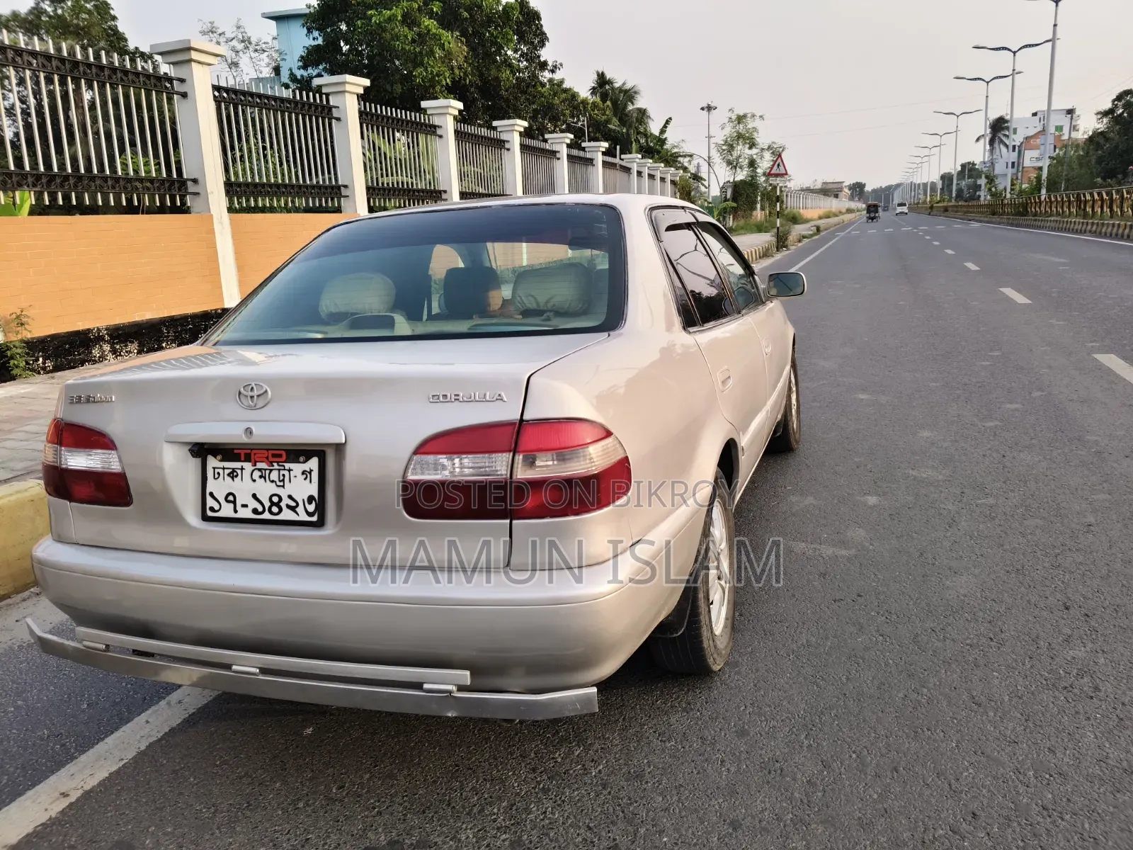 Toyota Corolla Automatic 1999 Pearl