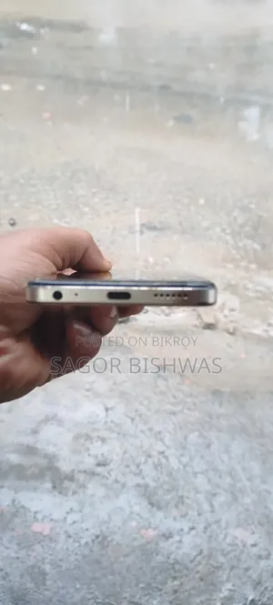 Infinix 4 GB Rose Gold