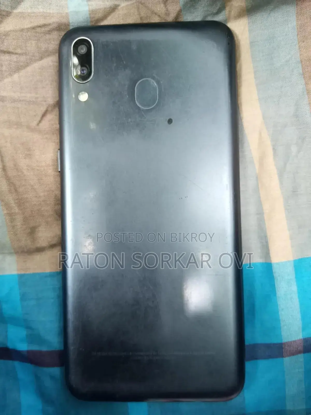 Samsung Galaxy M20 32 GB Black
