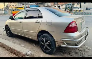 টয়োটা করোলা ২০০৫ গোল্ড