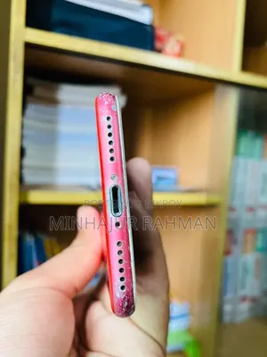 Apple iPhone 7 128 GB Red