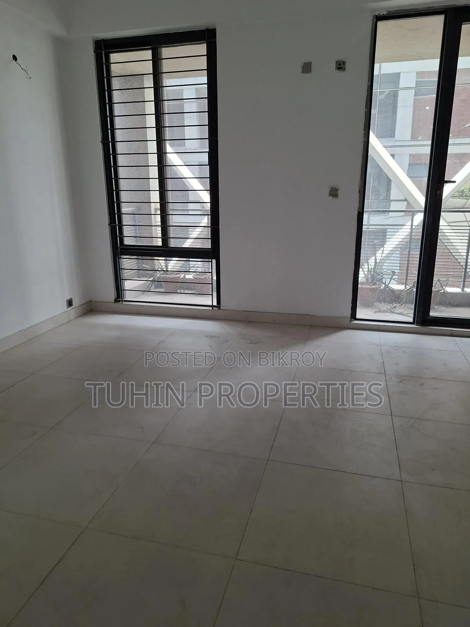 4bdrm Apartment in Gulshan for Sale