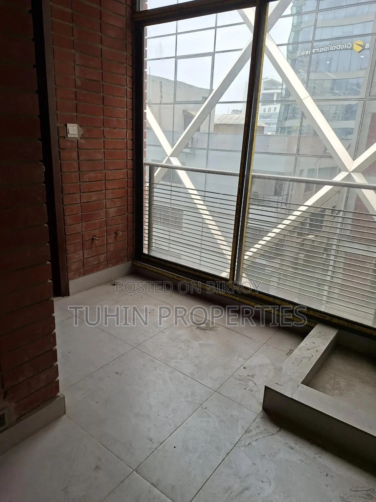 4bdrm Apartment in Gulshan for Sale