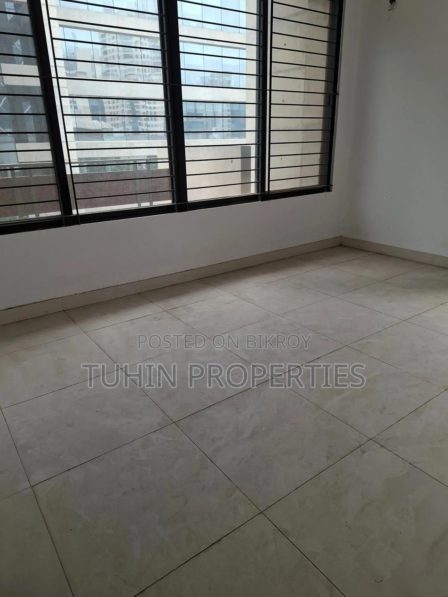 4bdrm Apartment in Gulshan for Sale