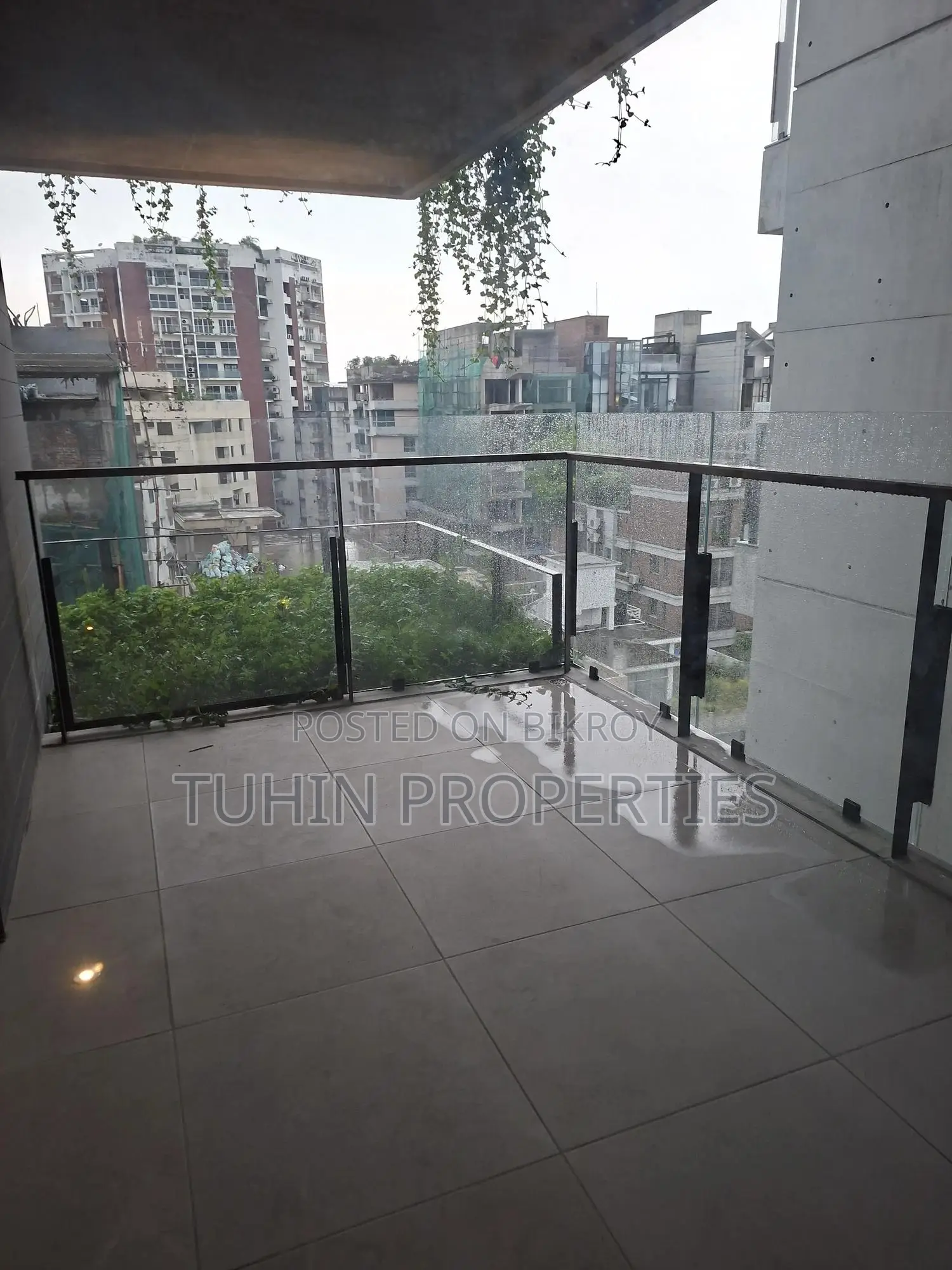 3bdrm Apartment in Baridhara for Rent
