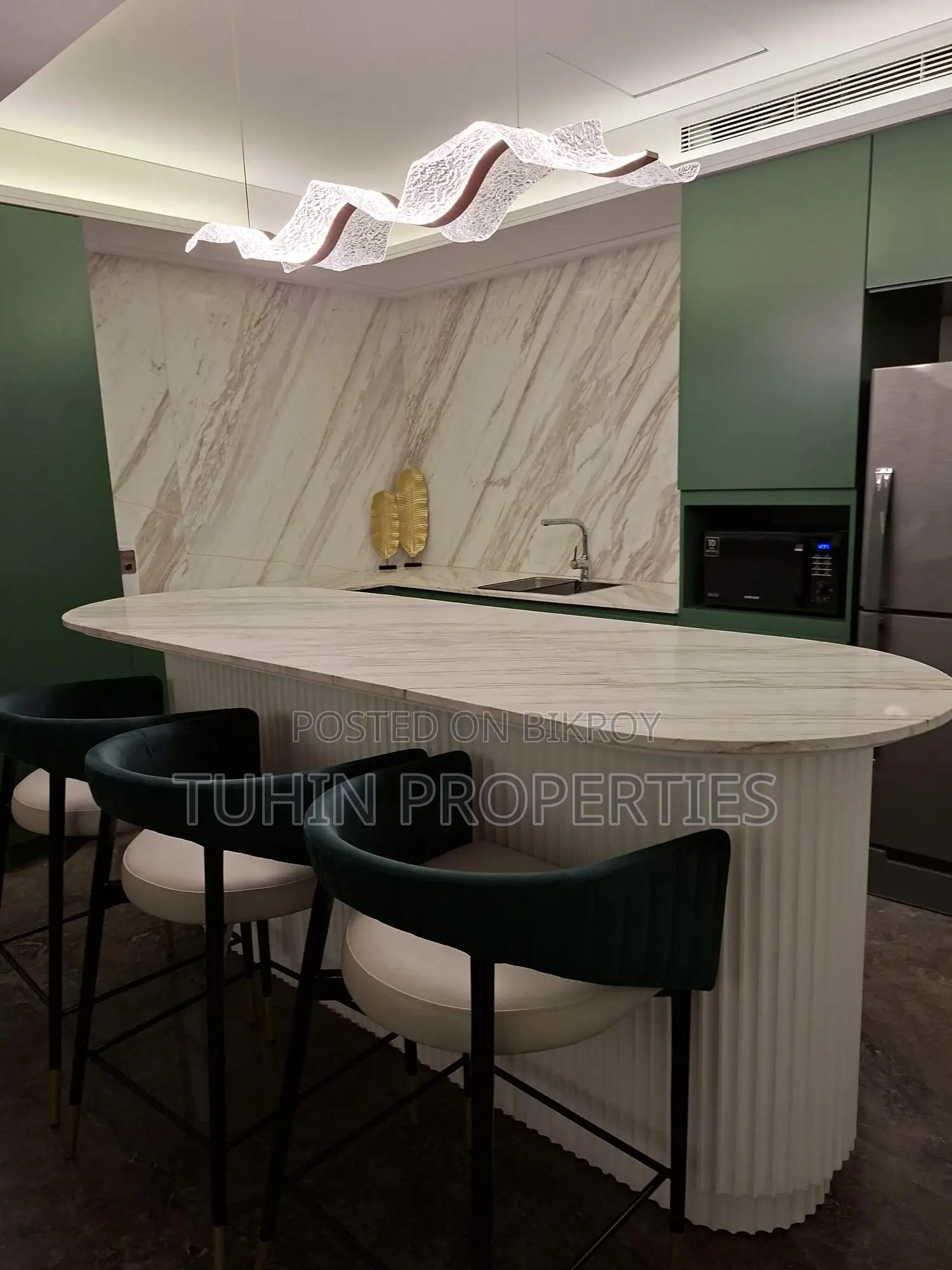 3bdrm Apartment in Baridhara for Rent