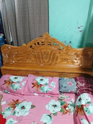 Akashmoni Wood Solid Wood Bed 6/7 Feet