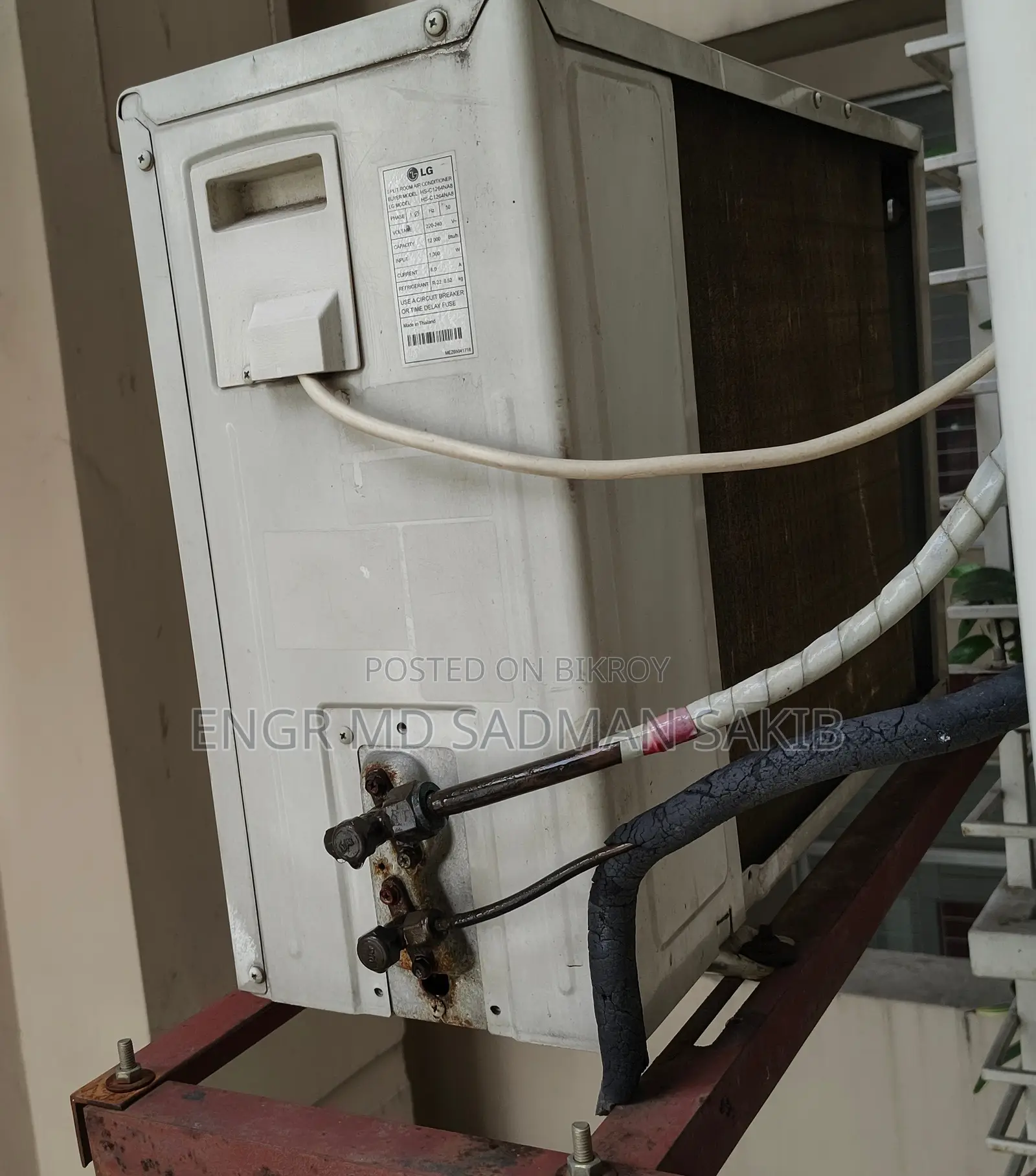 LG 1 Ton Split AC 1300 Watt