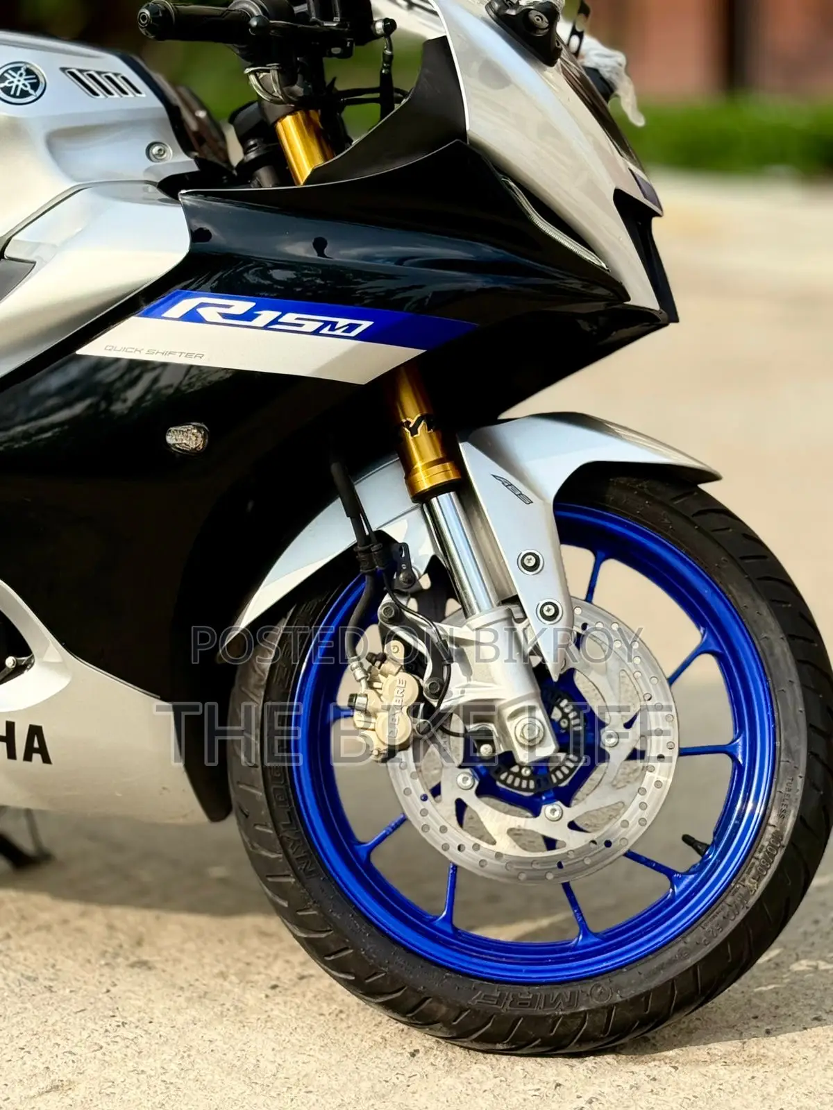 Yamaha YZF-R 2025 Silver