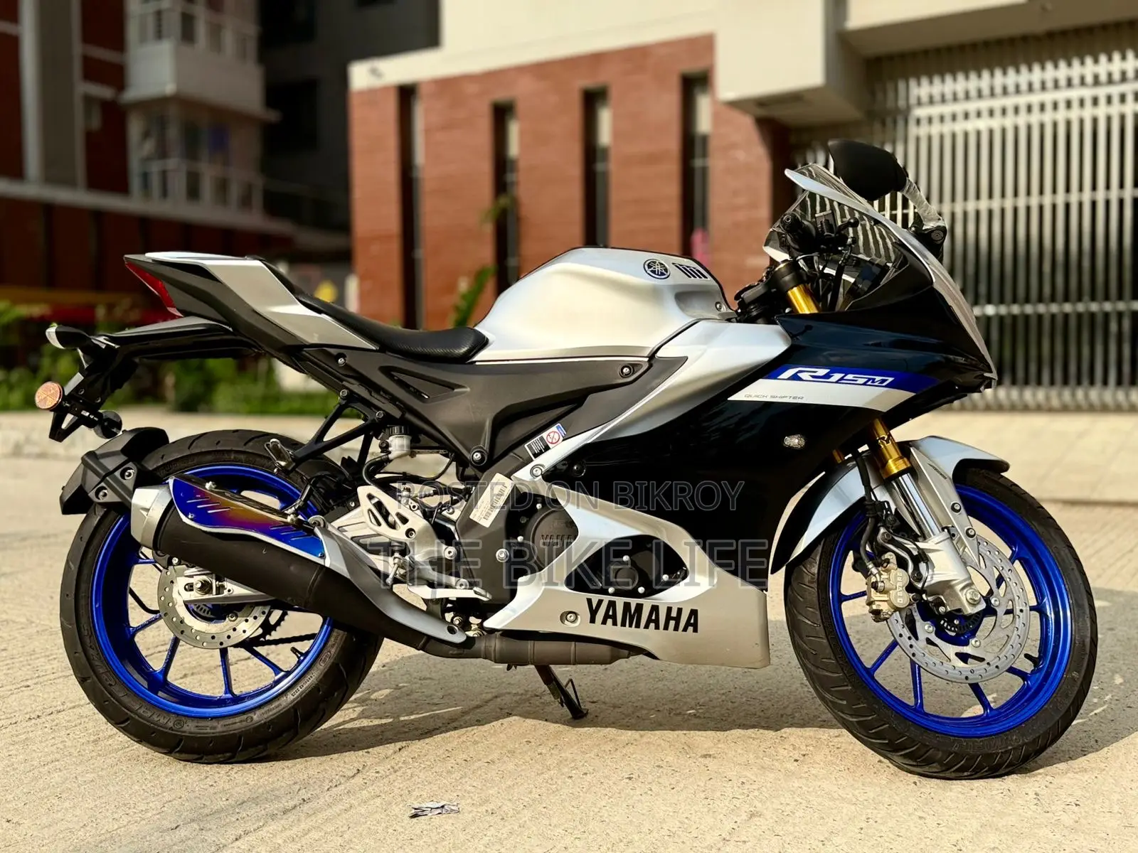 Yamaha YZF-R 2025 Silver
