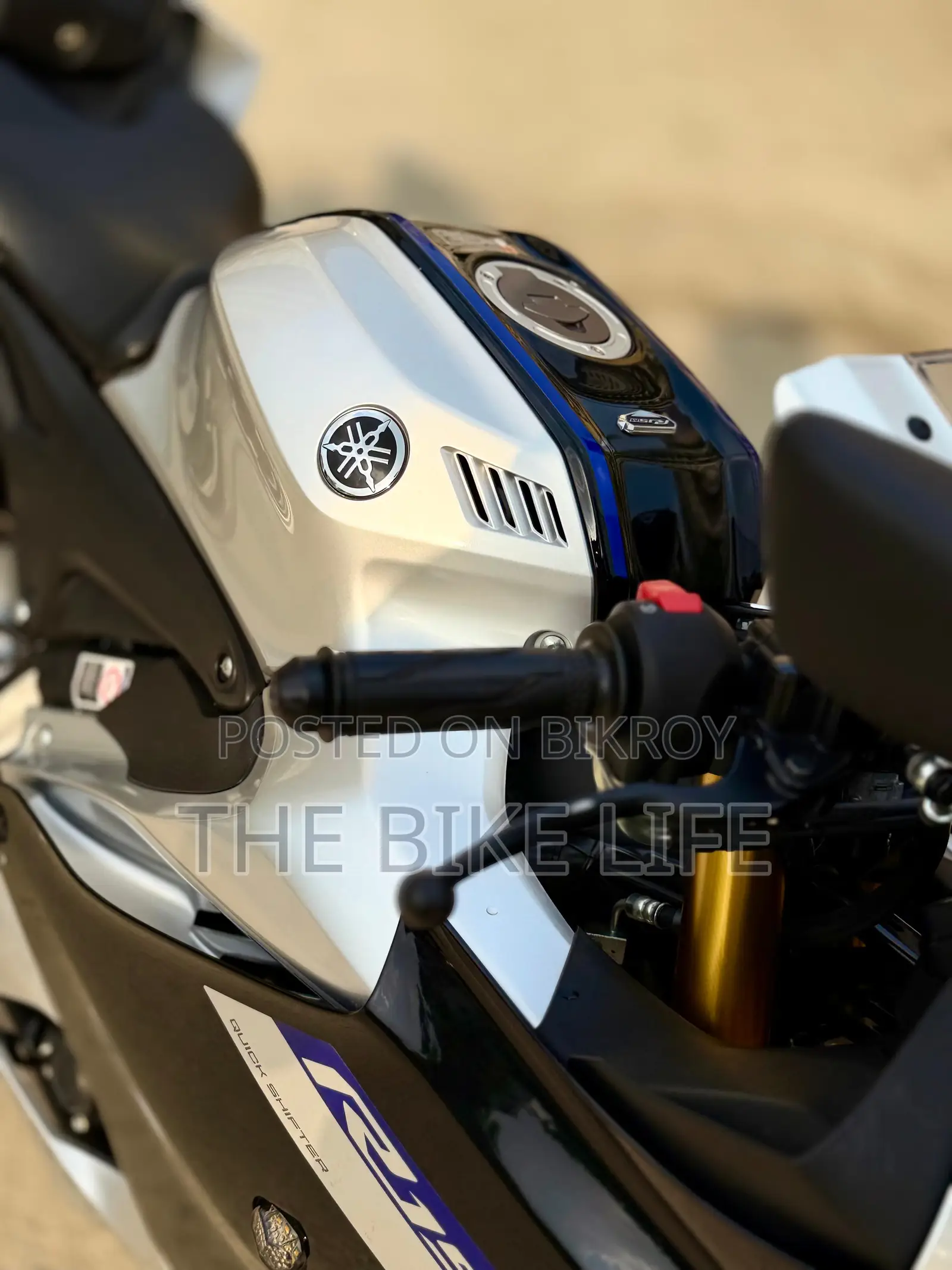 Yamaha YZF-R 2025 Silver