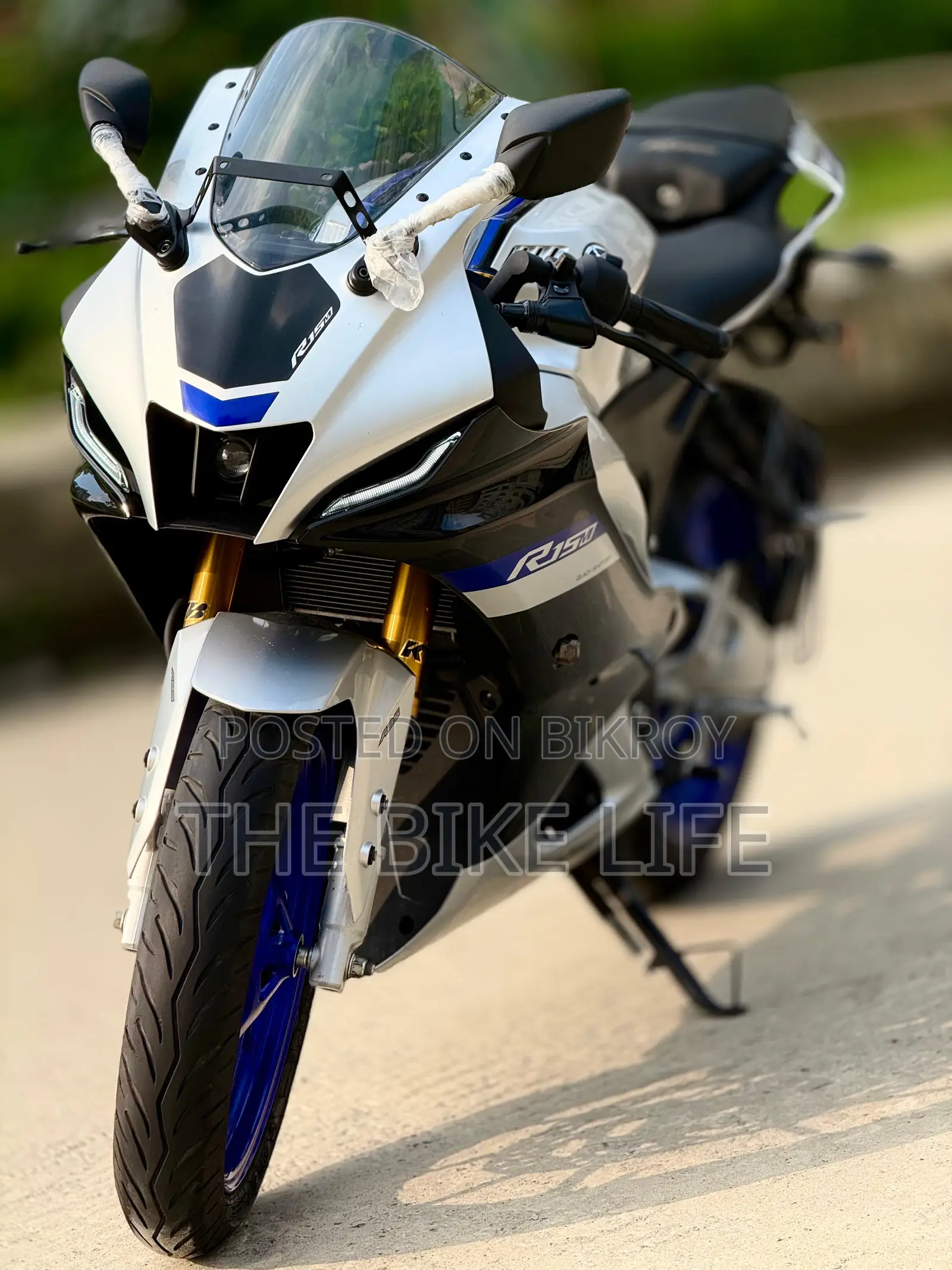 Yamaha YZF-R 2025 Silver