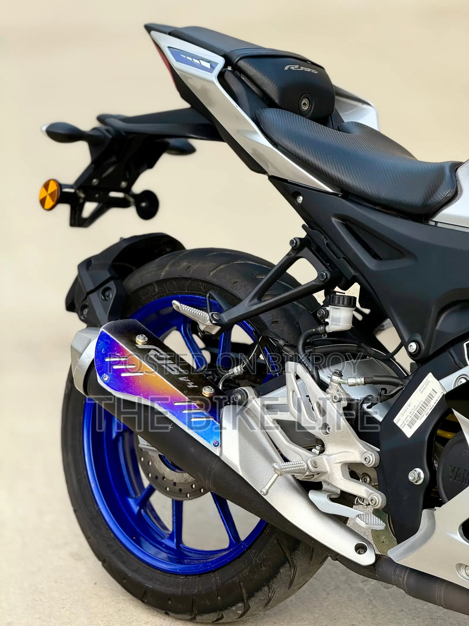 Yamaha YZF-R 2025 Silver