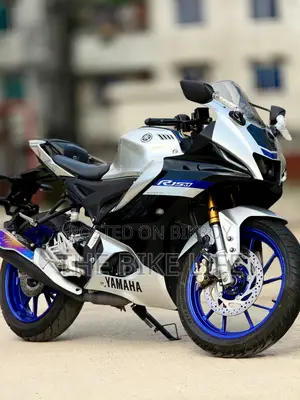 Yamaha YZF-R 2025 Silver