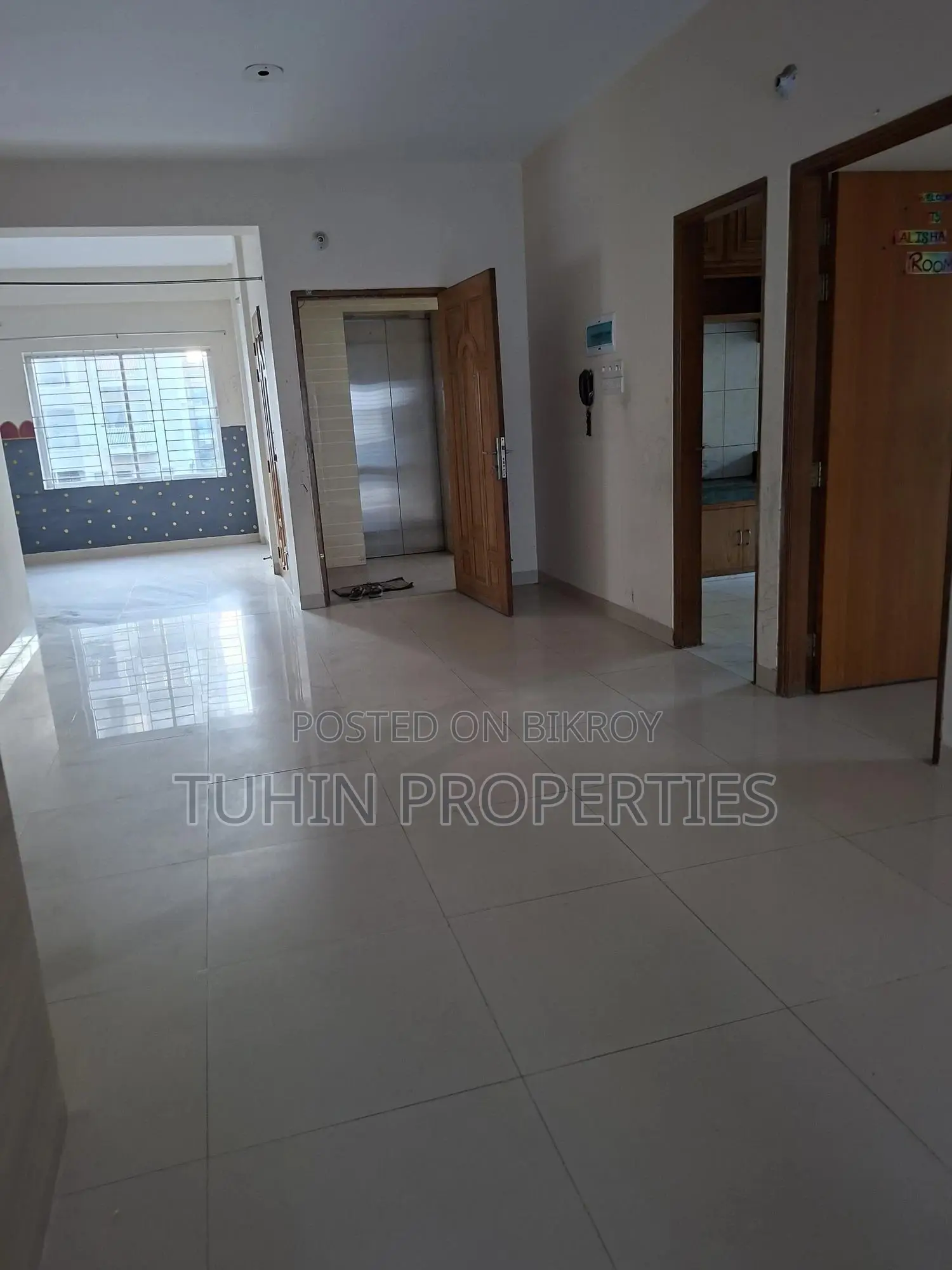 4bdrm Apartment in Uttara for Sale