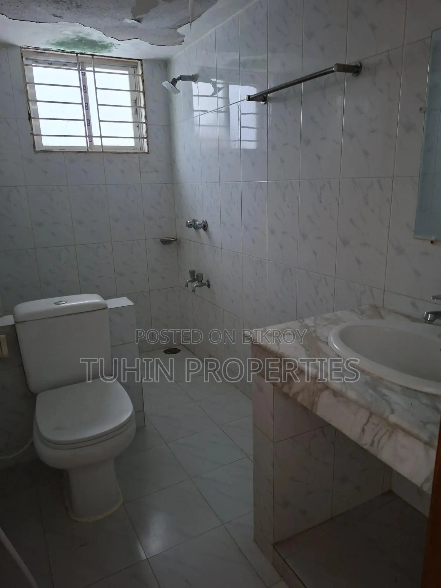 4bdrm Apartment in Uttara for Sale