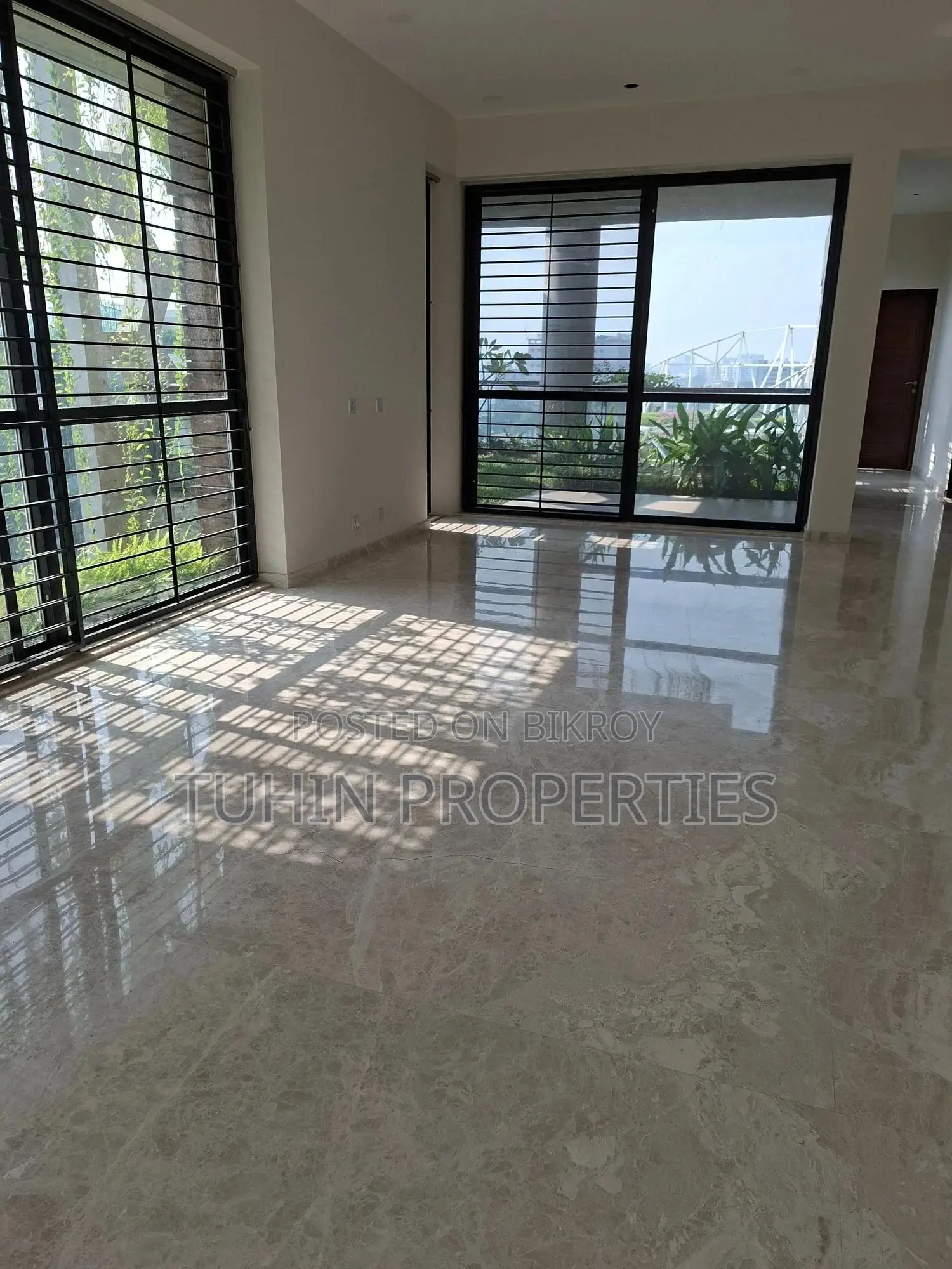 4bdrm Apartment in Gulshan for Sale