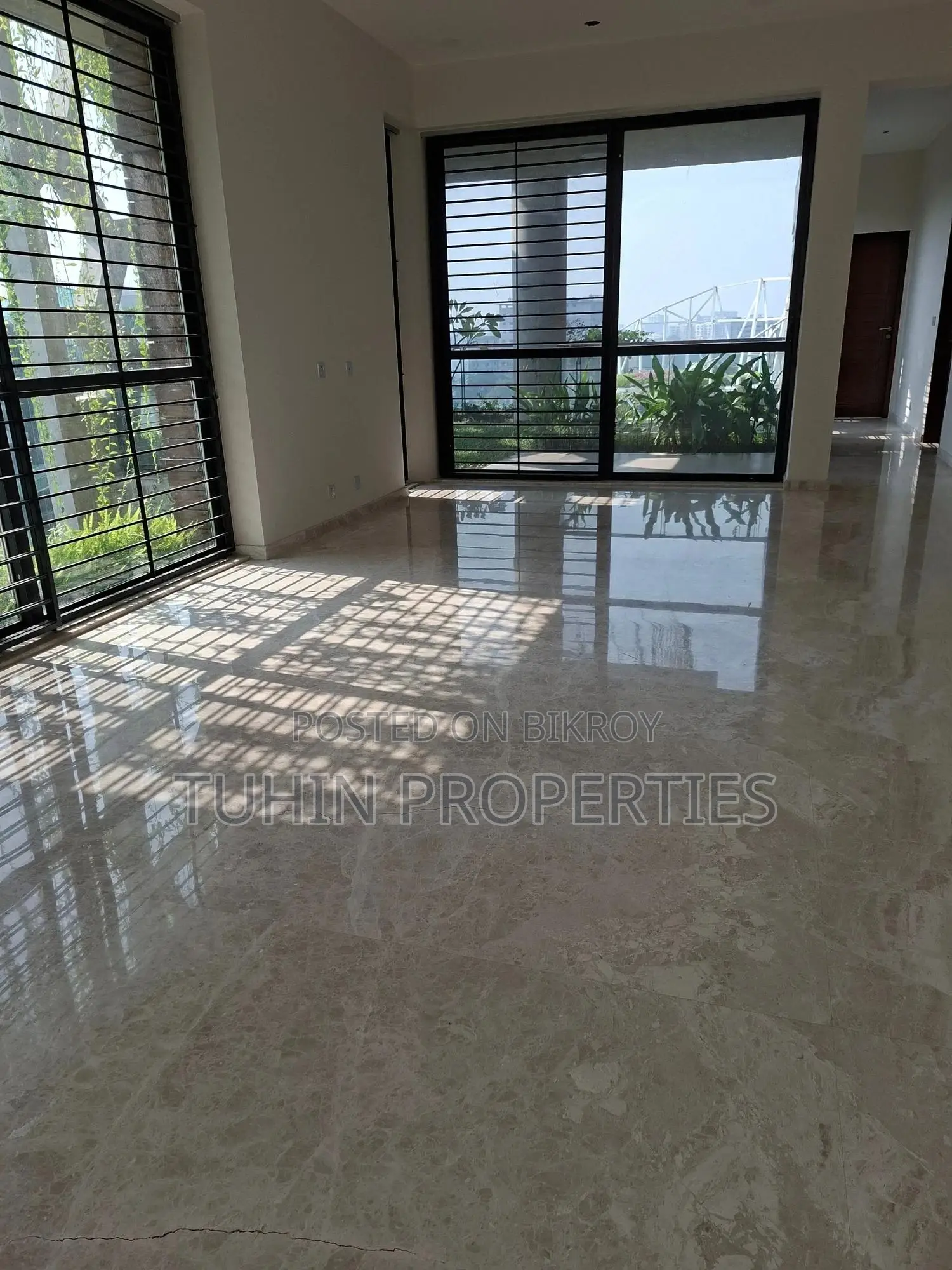 4bdrm Apartment in Gulshan for Sale