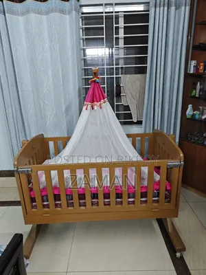 Baby Swinging Crib