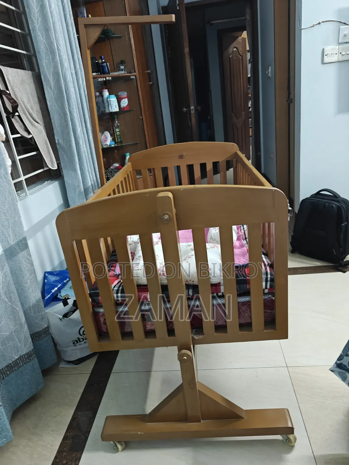Baby Swinging Crib